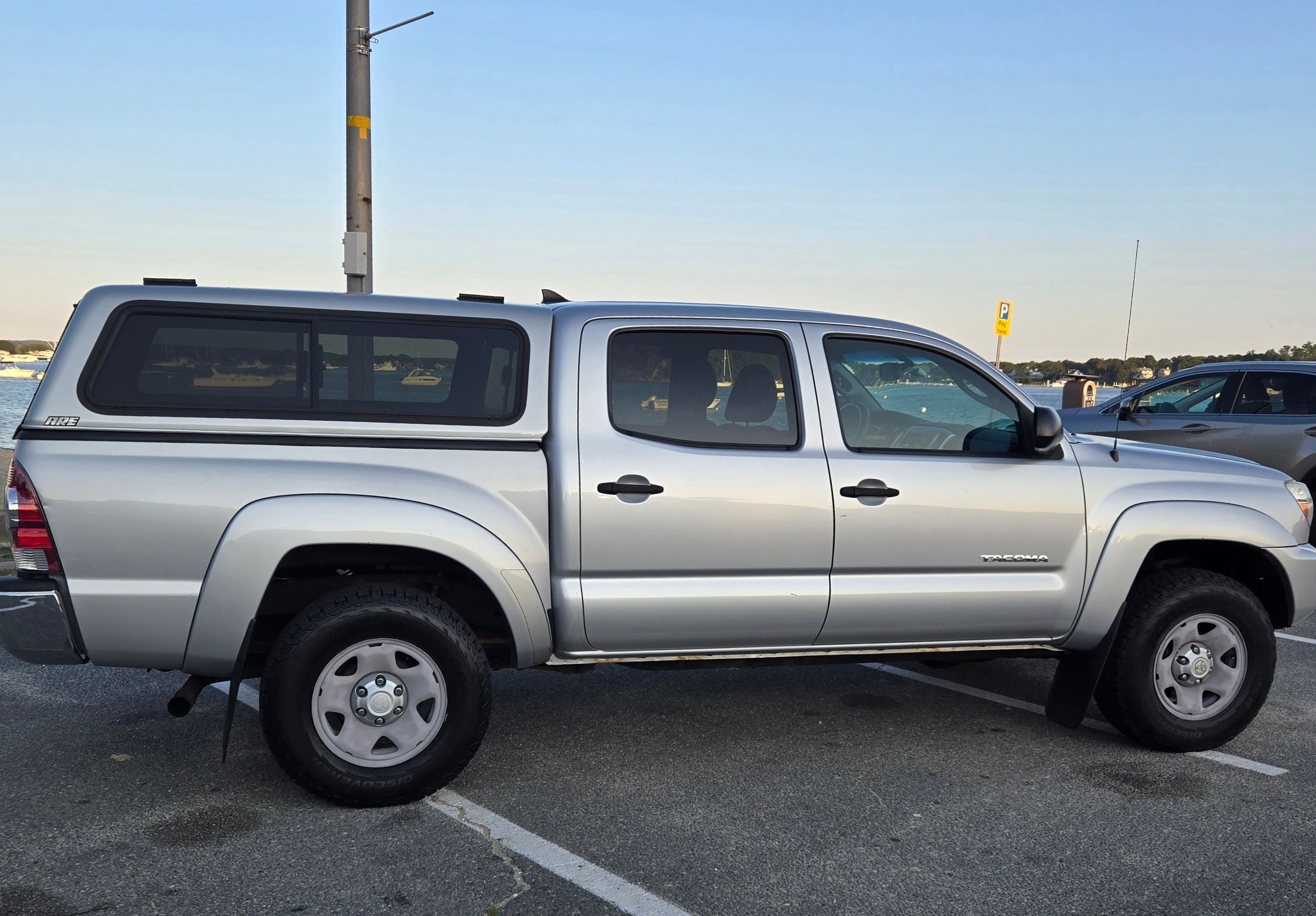 Used 2012 Toyota Tacoma 4x4 Double Cab w/ SR5 Pkg image 5