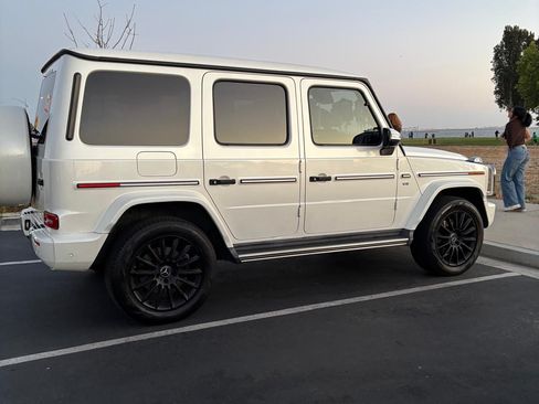 Used 2021 Mercedes-Benz G 550 image 2