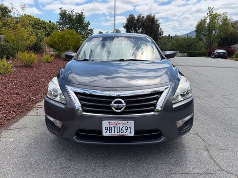 Used 2013 Nissan Altima 2.5 SV image 10