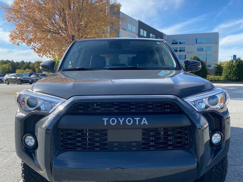 Used 2024 Toyota 4Runner SR5 Premium image 2