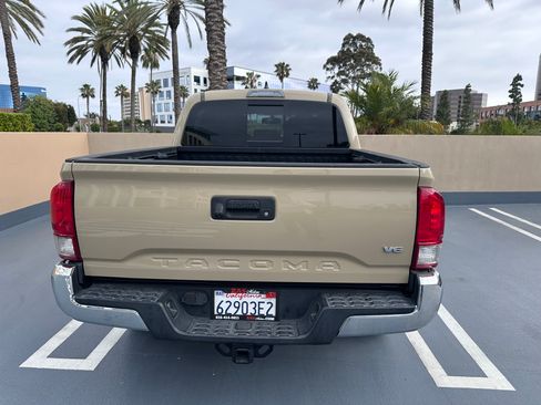 Used 2017 Toyota Tacoma TRD Off-Road w/ Tow Package RWD image 8
