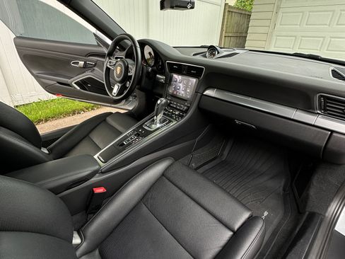 Used 2017 Porsche 911 Carrera S RWD image 18