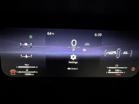 Used 2025 Toyota 4Runner 4WD image 11