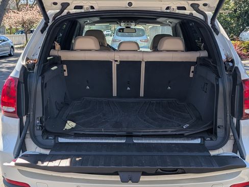 Used 2017 BMW X5 xDrive40e image 17