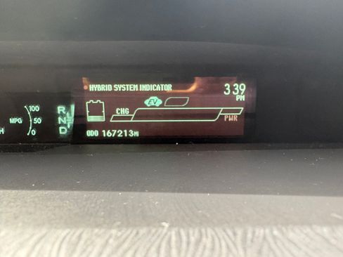 Used 2013 Toyota Prius Five image 9