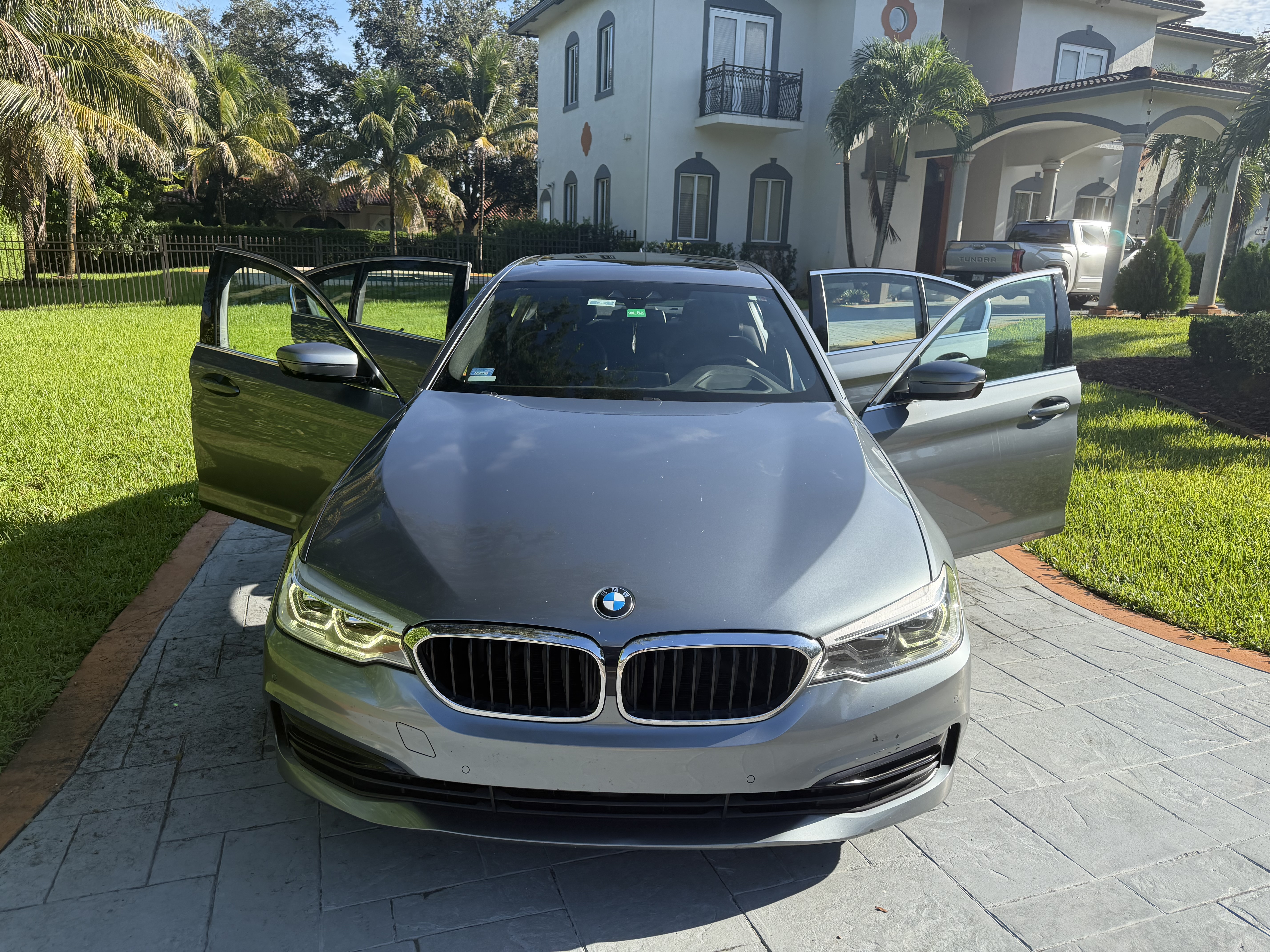 Used 2019 BMW 540i w/ Executive Package RWD image 5