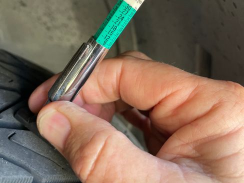 Used 2016 Dodge Grand Caravan SXT w/ UConnect Hands-Free Group image 27