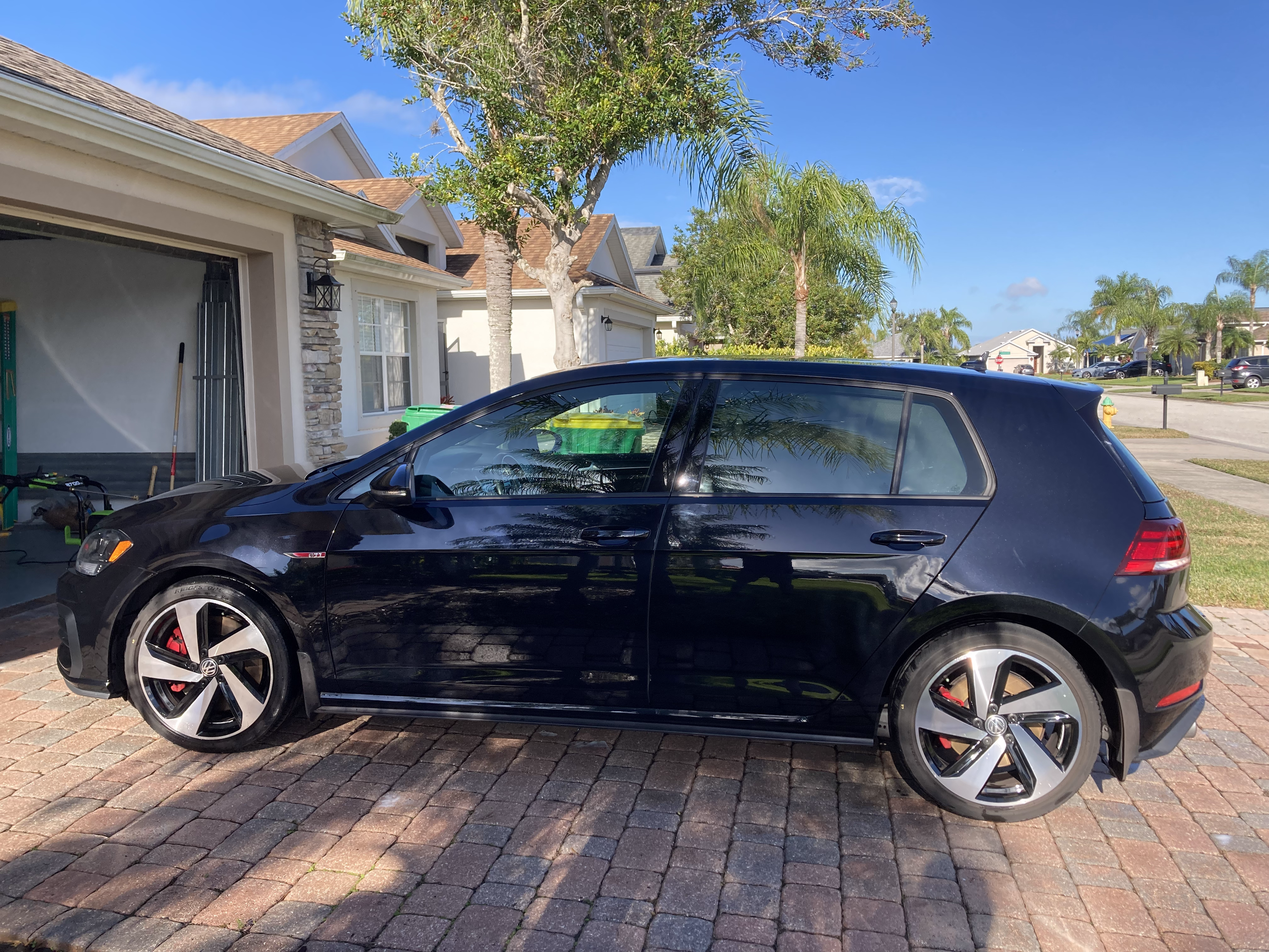 Used 2020 Volkswagen GTI S FWD image 5