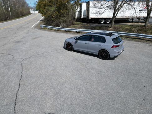 Used 2024 Volkswagen GTI SE w/ SE Leather Seats Package image 8