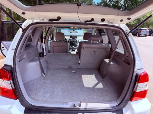 Used 2006 Toyota Highlander 2WD Hybrid image 18