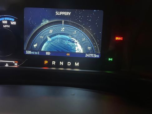 Used 2022 Ford Bronco Wildtrak image 19