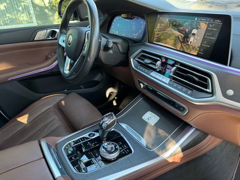 Used 2022 BMW ALPINA XB7 image 18