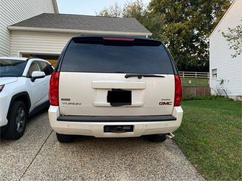 Used 2012 GMC Yukon SLT image 8