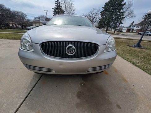 Used 2007 Buick Lucerne CXL image 2