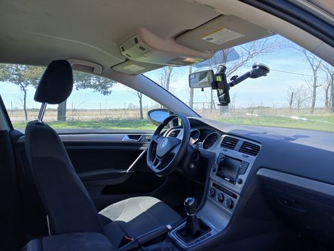 Used 2015 Volkswagen Golf Launch Edition image 7