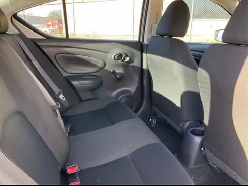 Used 2018 Nissan Versa SV image 12