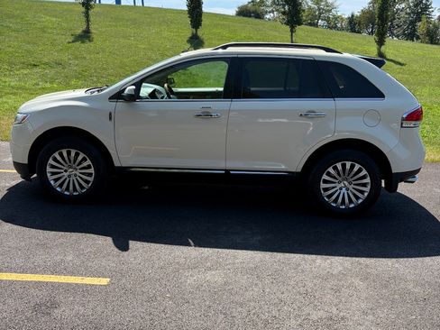 Used 2013 Lincoln MKX FWD w/ Wood Pkg image 5