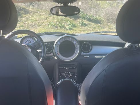 Used 2012 MINI Cooper Hardtop image 6