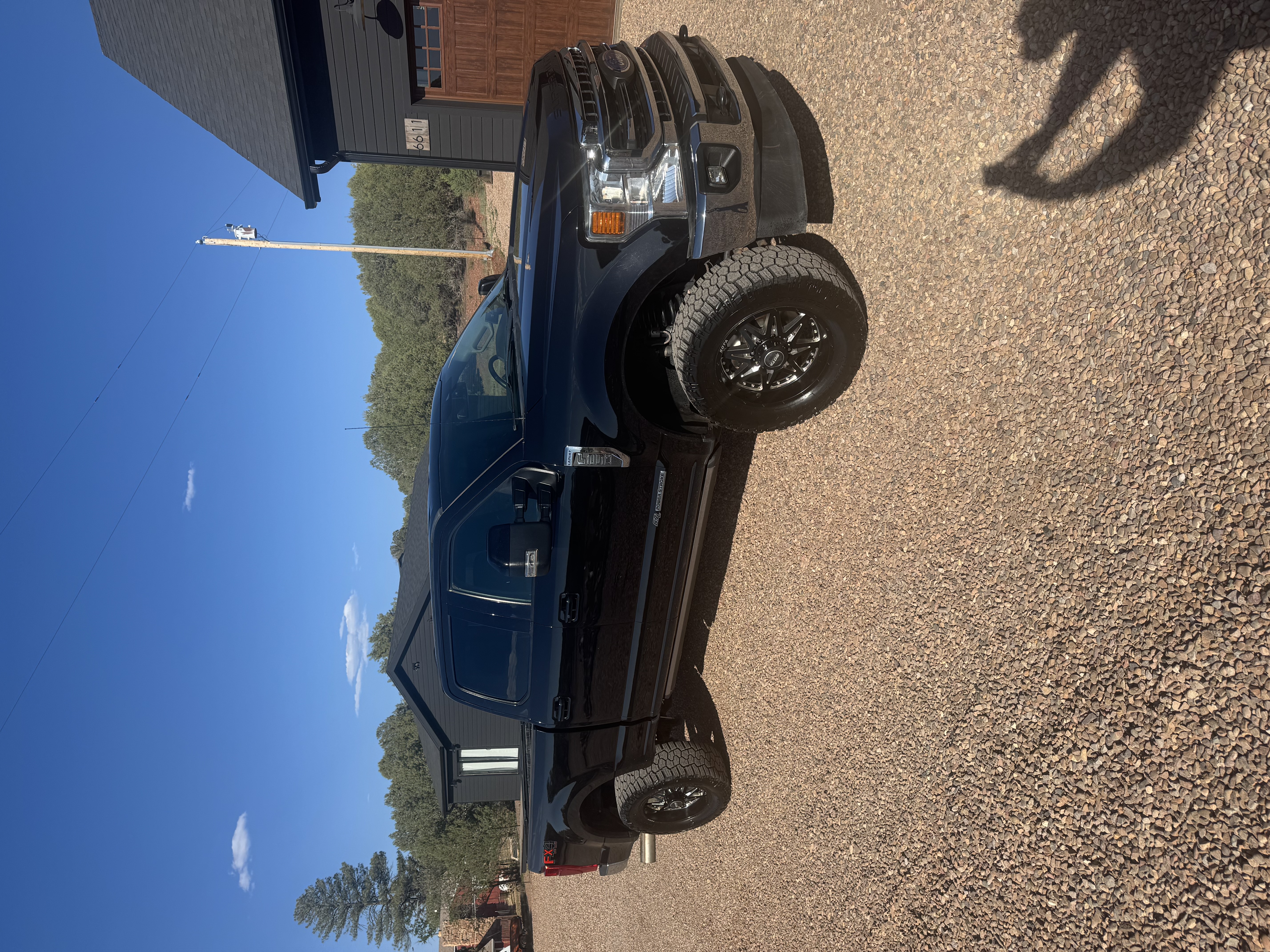 Used 2020 Ford F250 Lariat w/ Lariat Ultimate Package AWD/4WD image 1