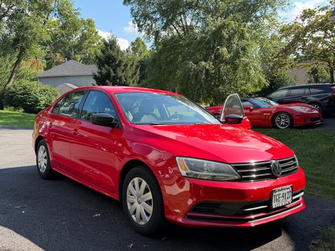 Used 2015 Volkswagen Jetta S FWD image 4