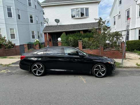 Used 2020 Honda Accord Sport image 4