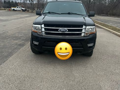 Used 2017 Ford Expedition XLT w/ Equipment Group 201A image 2