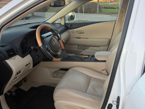 Used 2015 Lexus RX 450h AWD image 9