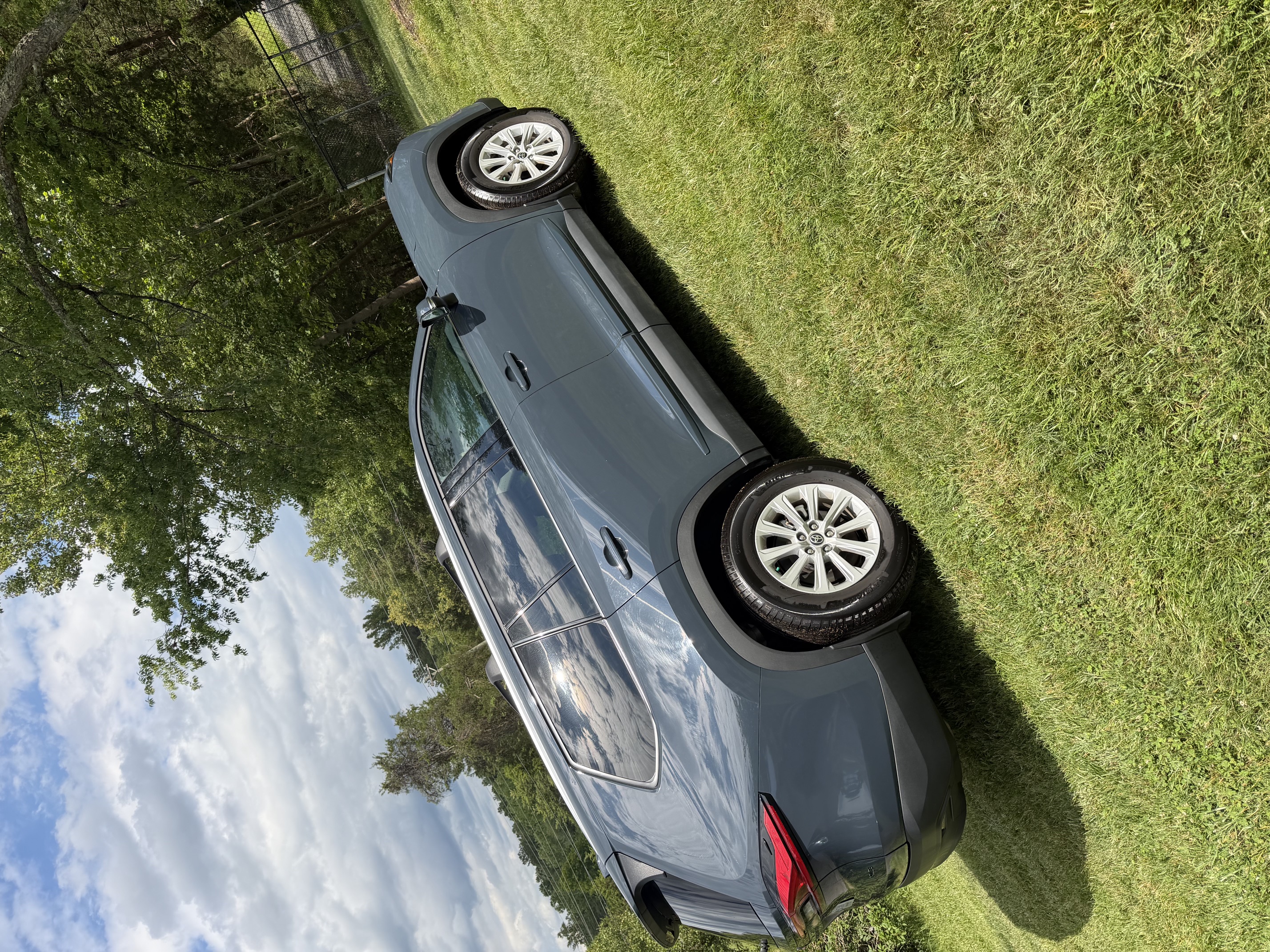 Used 2024 Toyota Grand Highlander AWD image 10