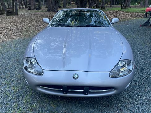 Used 2002 Jaguar XK8 Convertible RWD image 8
