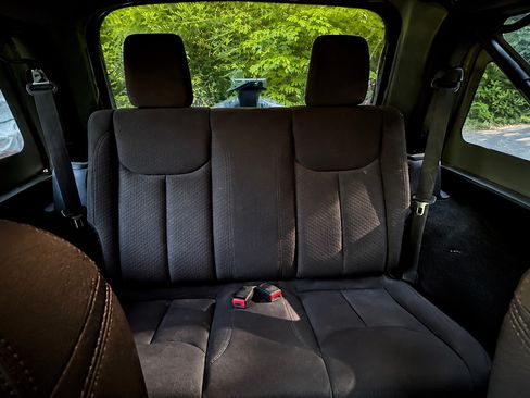 Used 2014 Jeep Wrangler Sport w/ Connectivity Group AWD/4WD image 11