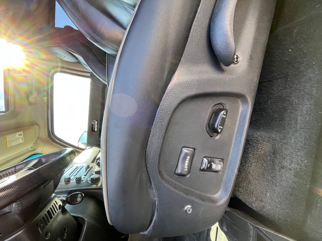 Used 2008 HUMMER H3 Alpha AWD/4WD image 10