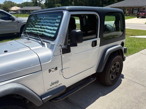 Used 2003 Jeep Wrangler X AWD/4WD image 2
