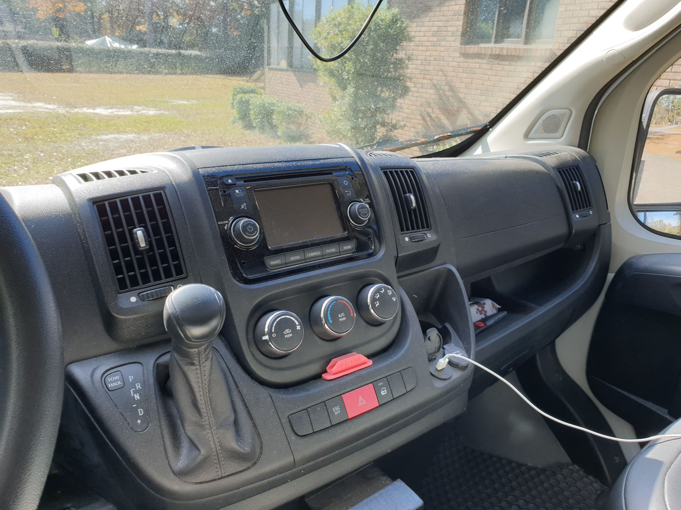 Used 2017 RAM ProMaster 2500 w/ Mopar Trailer Tow Group FWD image 5