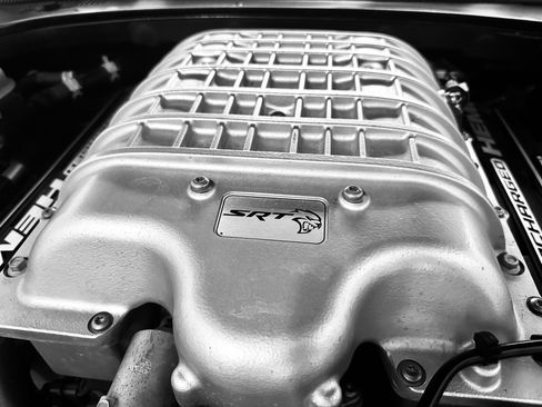 Used 2020 Dodge Charger SRT Hellcat w/ Harman/Kardon Audio Group image 5