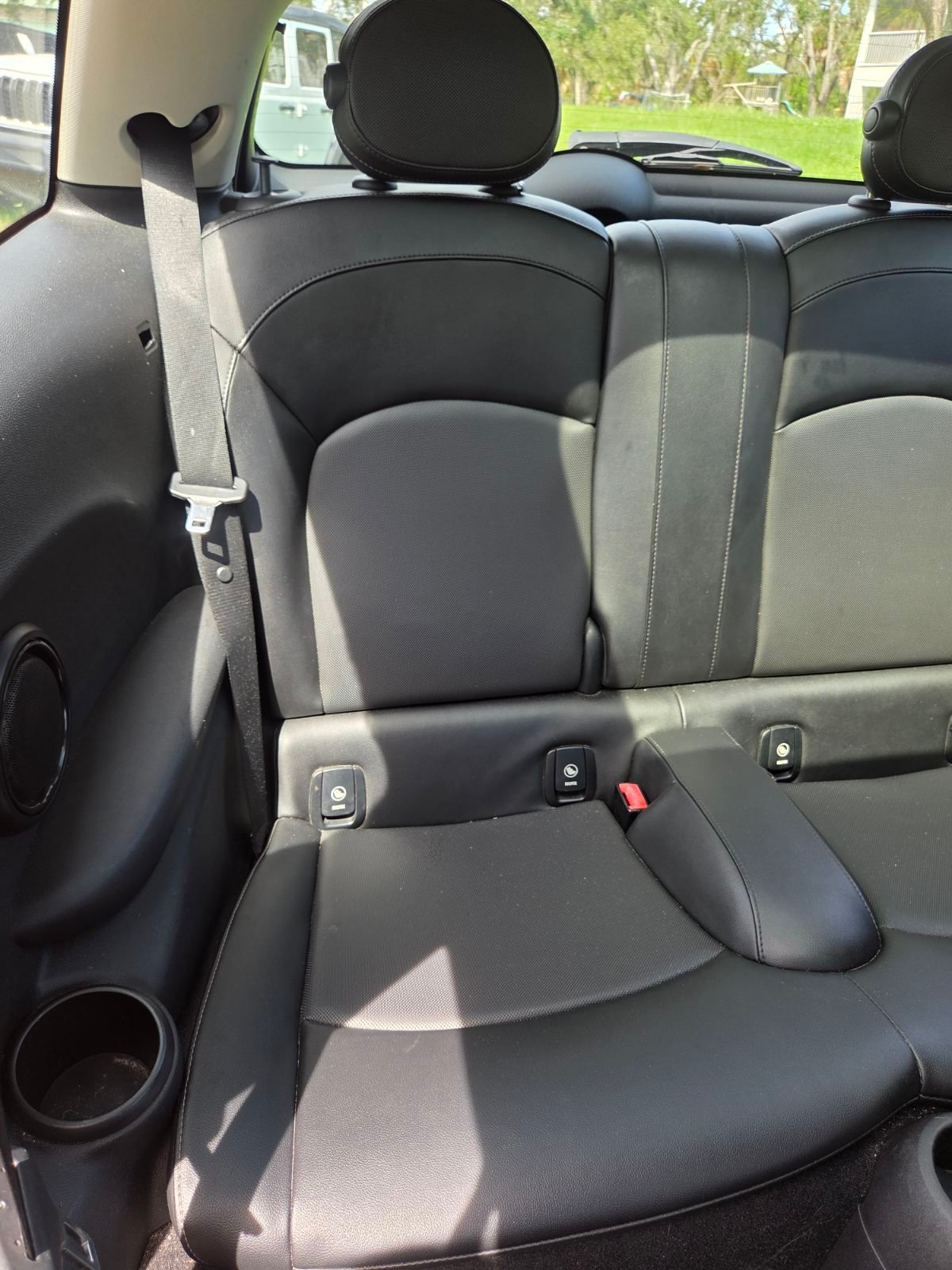 Used 2015 MINI Cooper 2-Door Hardtop FWD image 18