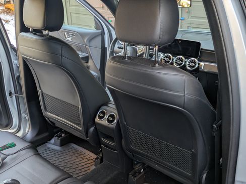 Used 2020 Mercedes-Benz GLB 250 4MATIC image 17