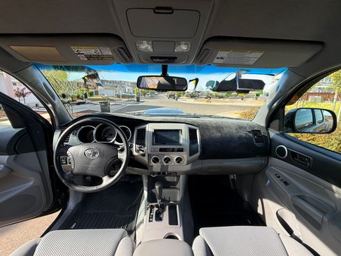 Used 2011 Toyota Tacoma 4x4 Double Cab w/ TRD Sport Pkg image 12