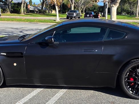 Used 2009 Aston Martin V8 Vantage Coupe image 10