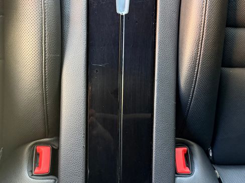 Used 2017 Porsche Panamera 4 image 18