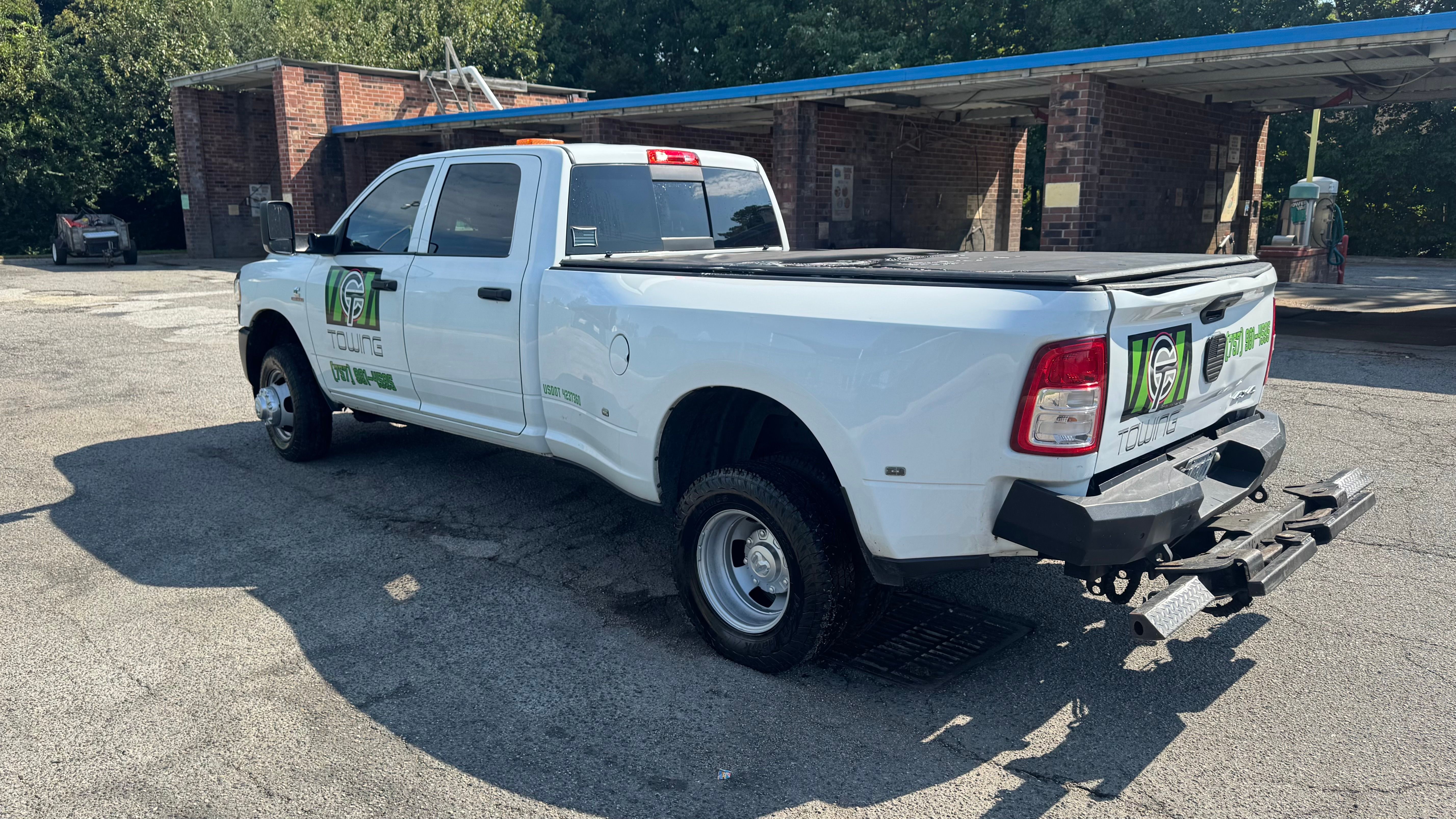 Used 2022 RAM 3500 Tradesman AWD/4WD image 9
