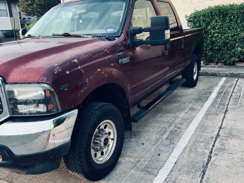 Used 2004 Ford F250 XLT AWD/4WD image 4