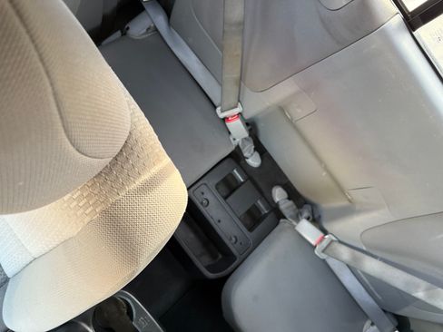 Used 2015 Toyota Tacoma PreRunner image 18