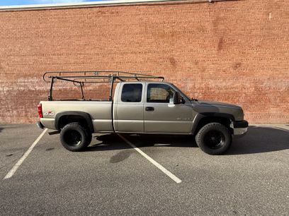 Used 2003 Chevrolet Silverado 2500 4x4 Extended Cab w/ Snow Plow Prep Package