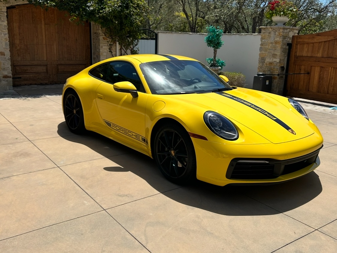 Used 2022 Porsche 911 Carrera image 1