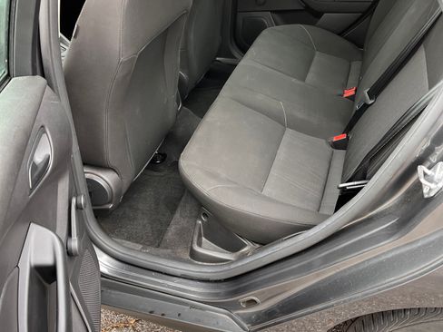 Used 2017 Ford Focus S image 9