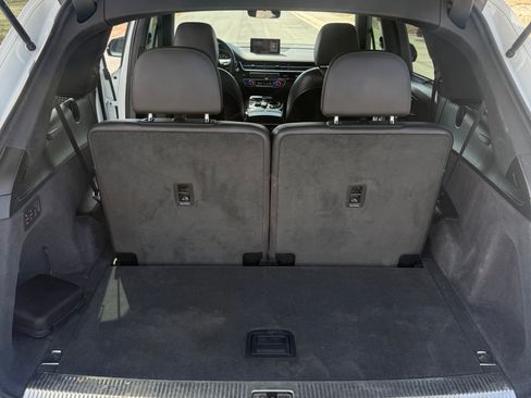 Used 2018 Audi Q7 3.0T Premium Plus w/ Premium Plus Package AWD/4WD image 12