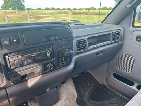 Used 1997 Dodge Ram 1500 Truck 4x4 Club Cab image 14