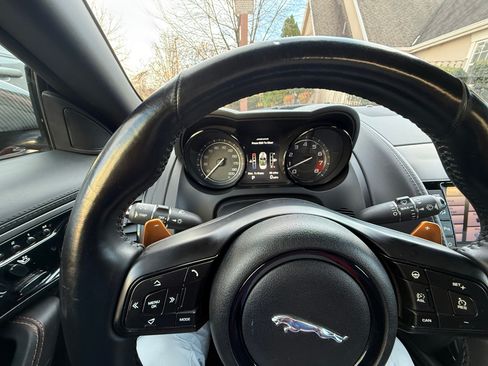 Used 2014 Jaguar F-TYPE S image 8