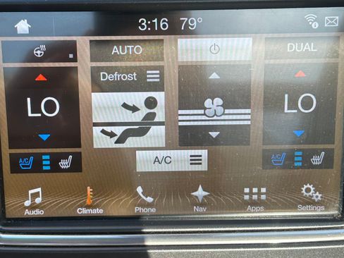 Used 2017 Lincoln MKX Reserve w/ Lincoln MKX Climate Package AWD/4WD image 21
