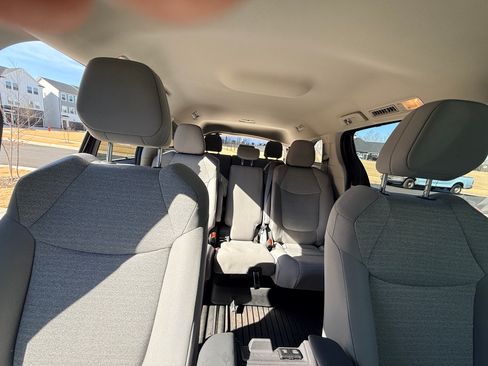 Used 2022 Toyota Sienna LE image 14